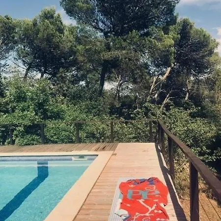 Avec Patio Et Pool House * Saint-Nazaire (Gard)